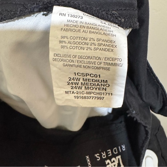 Women’s Riders by Lee Brand Black MidRise Casual Lightweight Shorts Size 24 NWOT - Picture 8 of 16